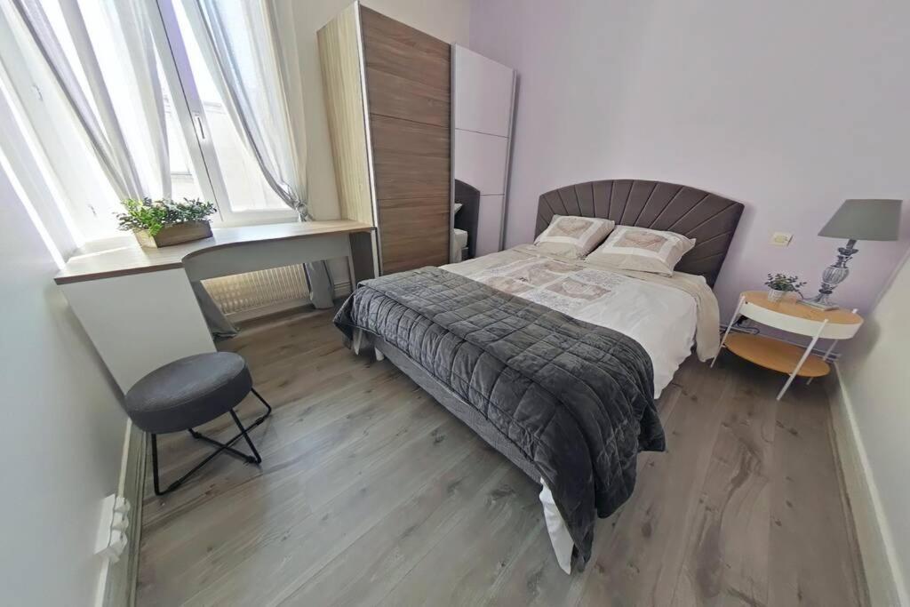 Place D'Erlon 70 - Appartement Tres Lumineux Реймс Екстериор снимка